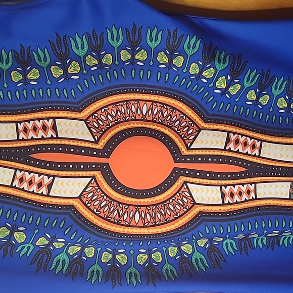 Dress - Picture 6 of 7